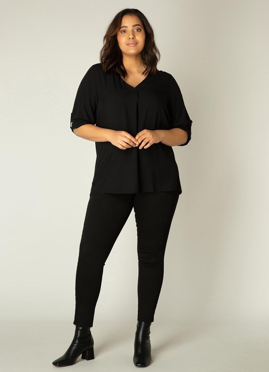 Base Level Curvy | Base Level Curvy Base Level Curvy Blouse Airene 012 Black