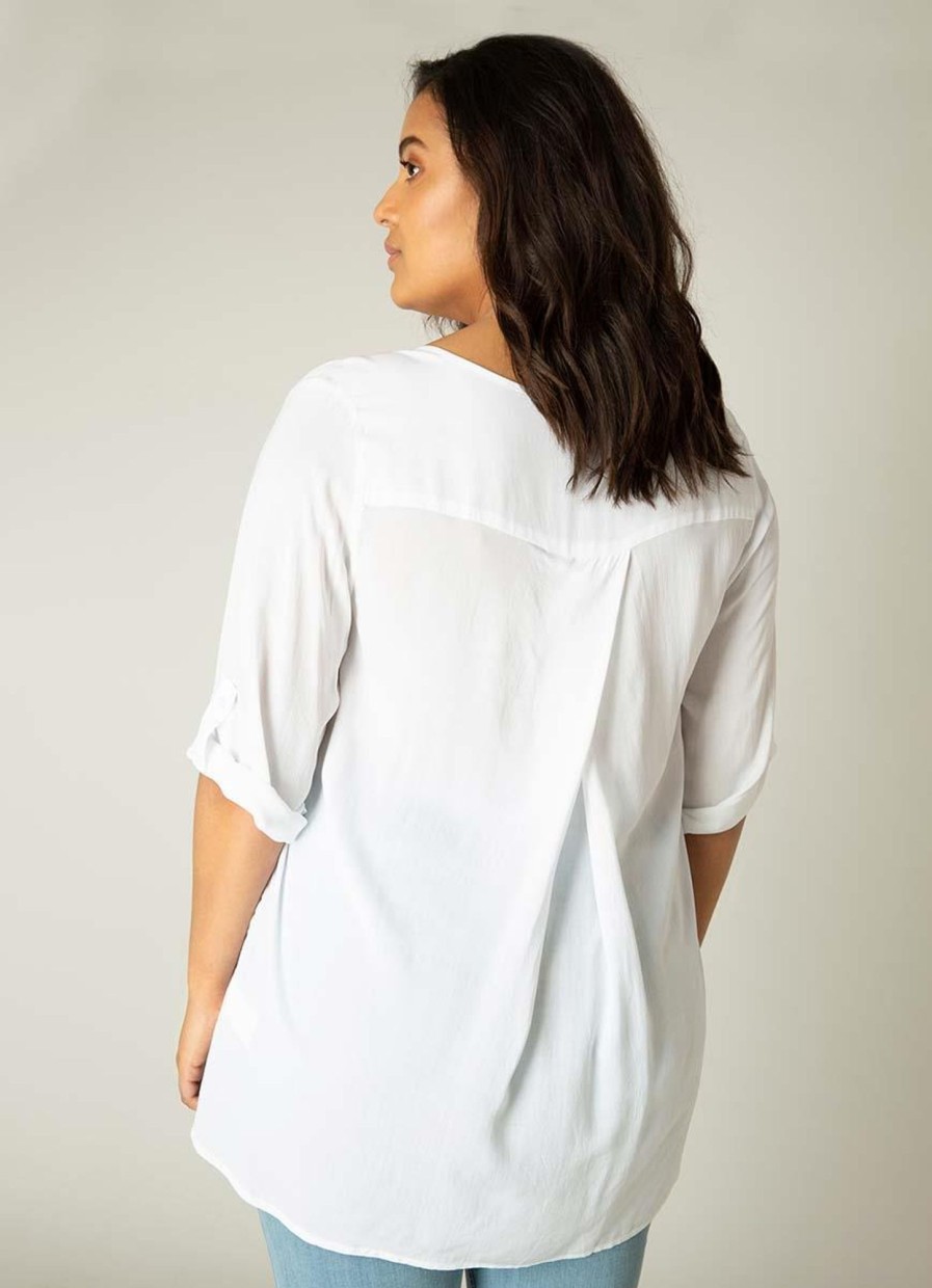 Base Level Curvy | Base Level Curvy Base Level Curvy Blouse Airene 012 White