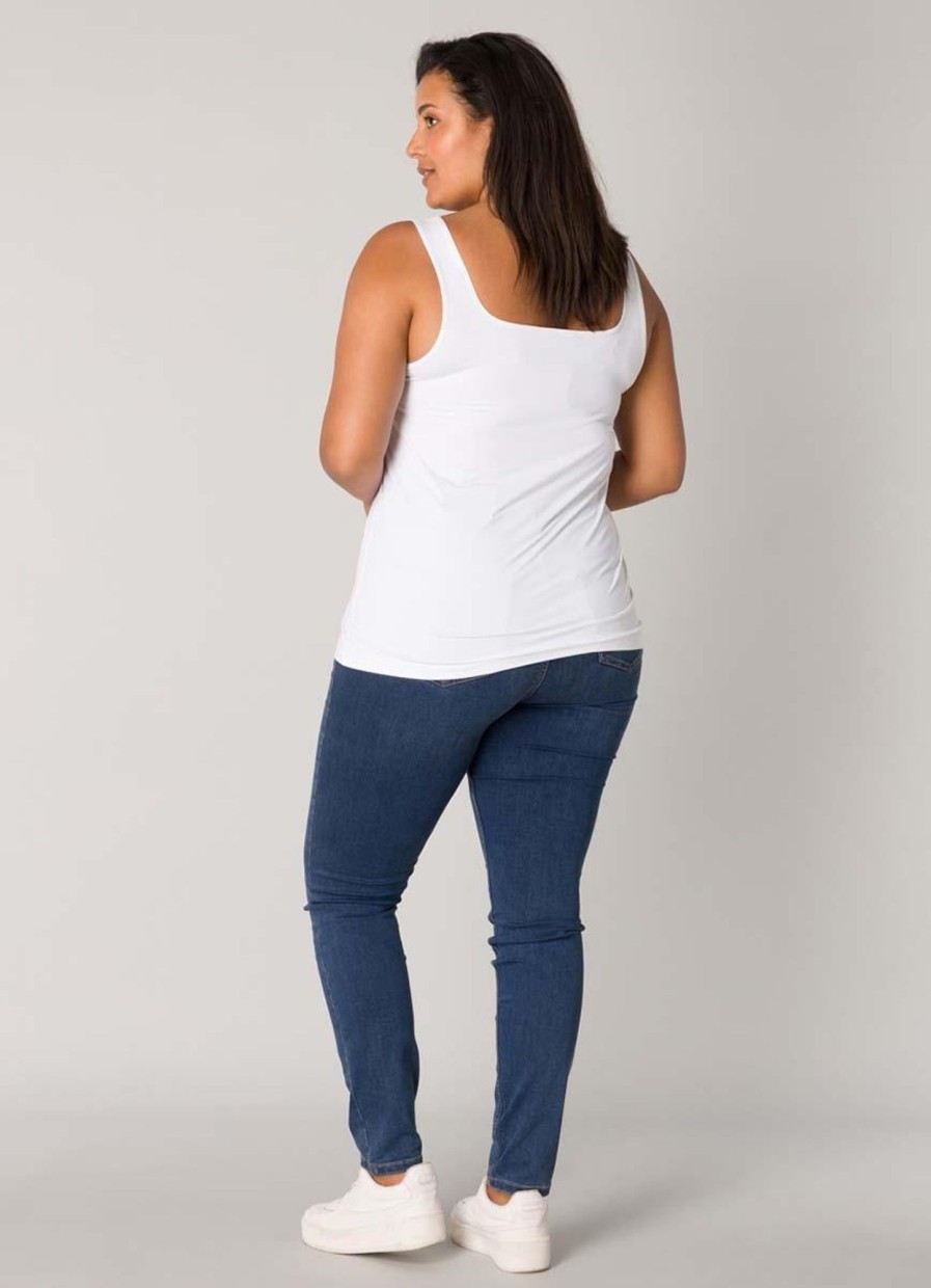 Base Level Curvy | Base Level Curvy Base Level Curvy Top Yanne 084 White