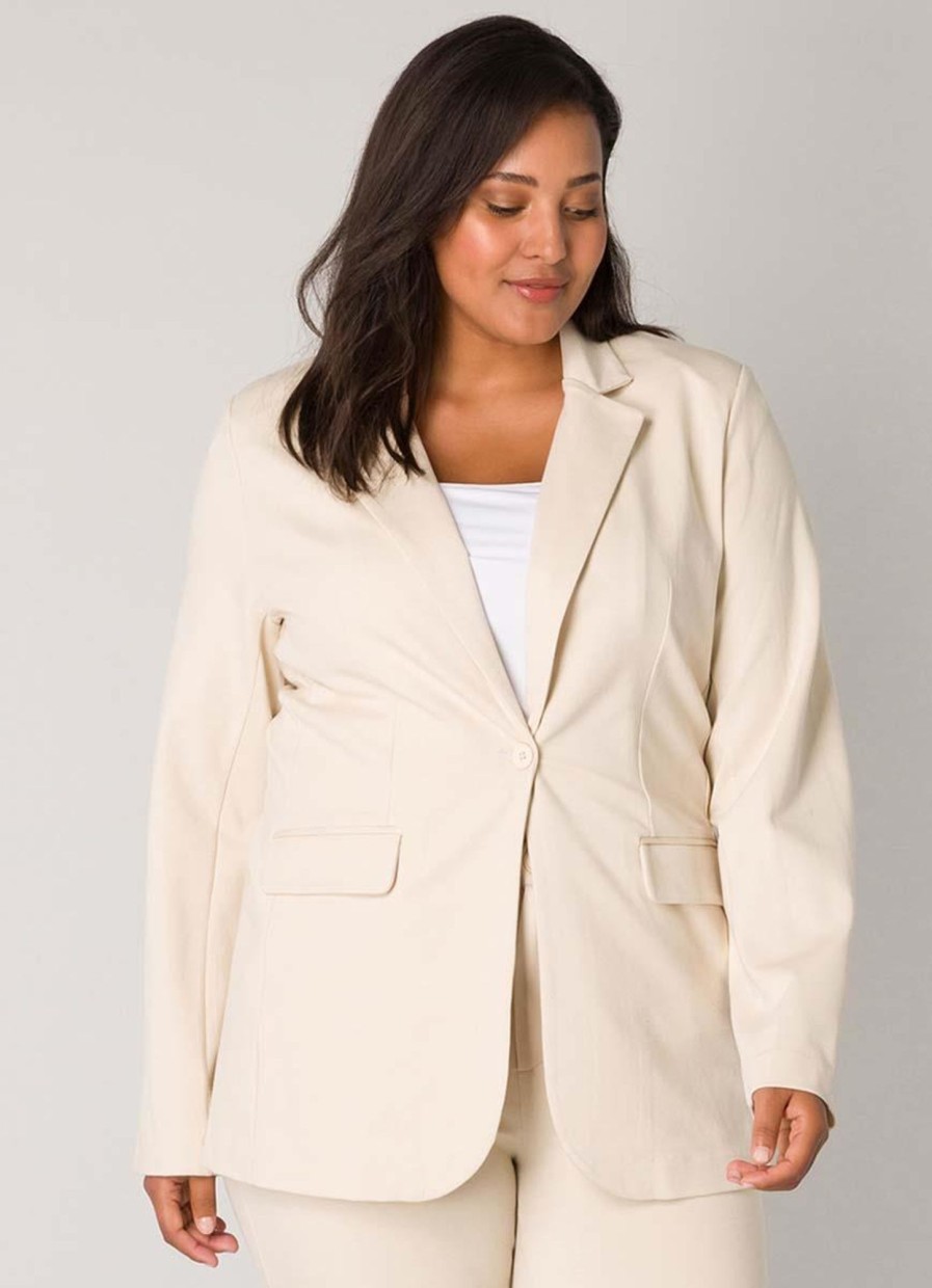 Base Level Curvy | Base Level Curvy Base Level Curvy Blazer Yacey 080 Light Beige