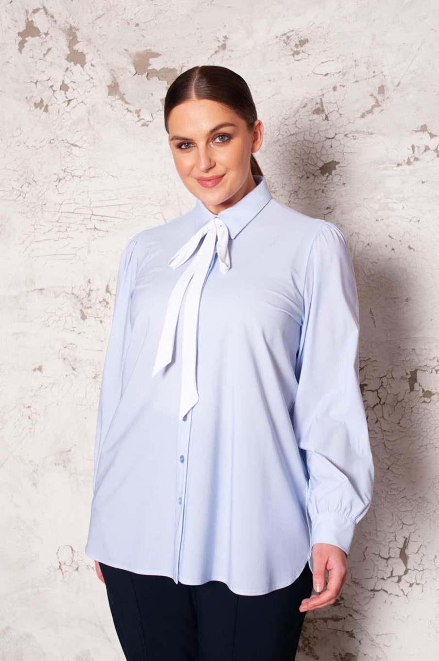 Travelstof Kleding Grote Maten | Plusbasics Plusbasics Blouse Puffed Travel 10231544 - 4244 Licht Blauw / Wit