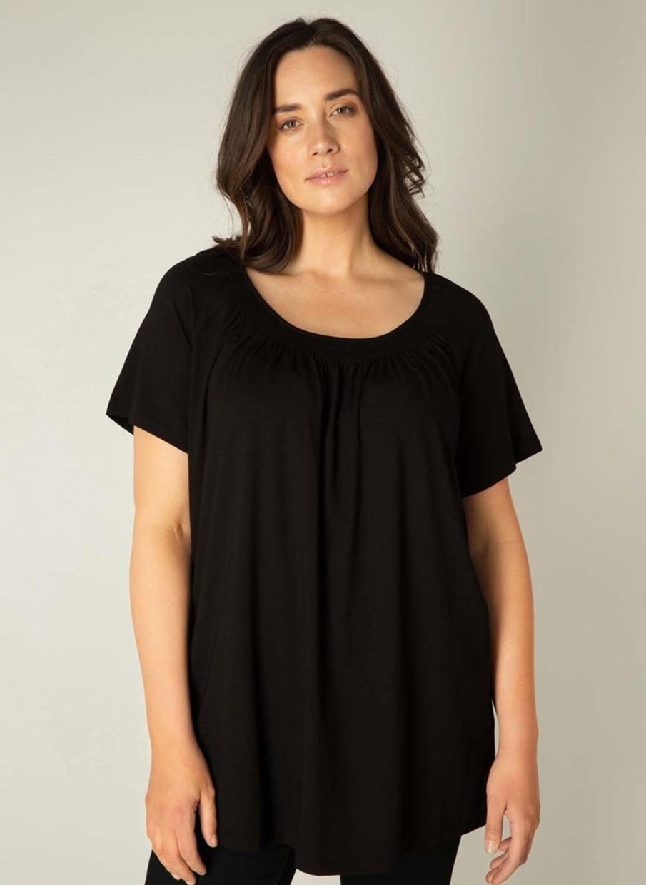 Base Level Curvy | Base Level Curvy Base Level Curvy Shirt Yokia 004 Black